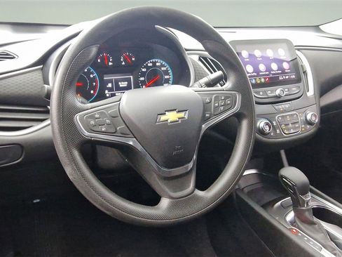 Used 2022 Chevrolet Malibu LT image 15