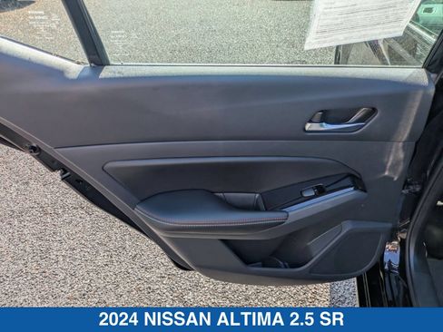 Used 2024 Nissan Altima 2.5 SR w/ SR Premium Package AWD/4WD image 30