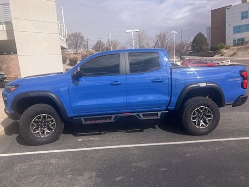 Used 2025 Chevrolet Colorado ZR2 w/ Technology Package image 2