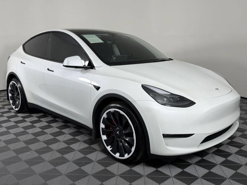 Used 2025 Tesla Model Y Long Range AWD/4WD image 22