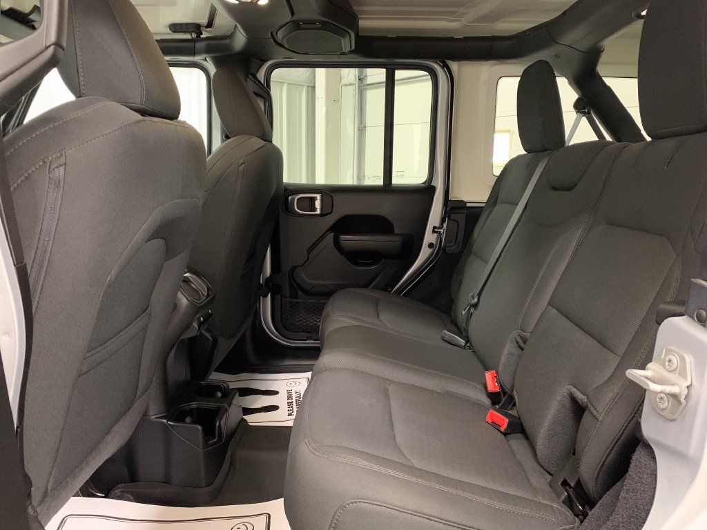 Used 2023 Jeep Wrangler Unlimited Sport AWD/4WD image 16
