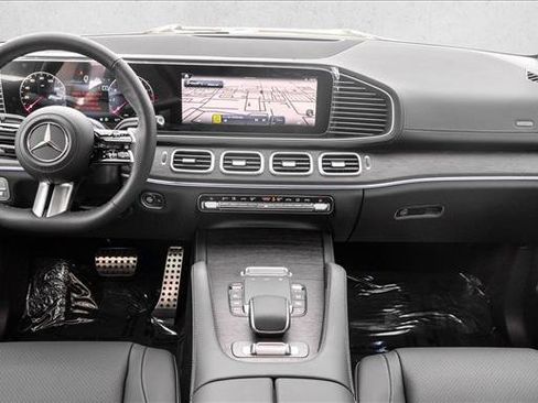 New 2026 Mercedes-Benz GLS 450 4MATIC image 23