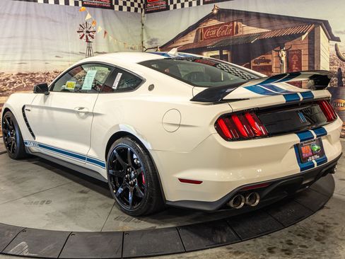 Used 2020 Ford Mustang Shelby GT350R w/ GT350R Equipment Group 920A image 5