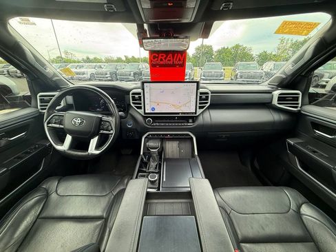 Used 2024 Toyota Tundra Platinum AWD/4WD image 26