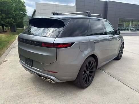 Used 2025 Land Rover Range Rover Sport Dynamic SE AWD/4WD image 5
