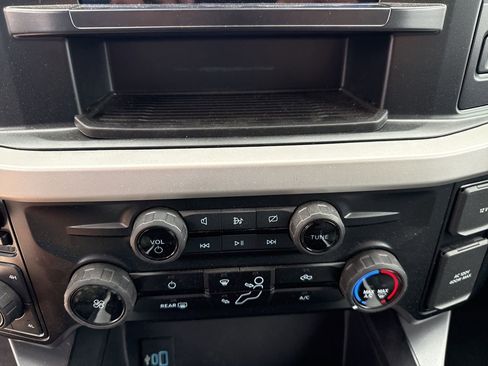 Used 2024 Ford F350 XLT w/ 360-Degree Camera Package image 24