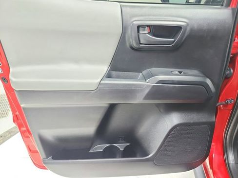 Used 2019 Toyota Tacoma SR w/ SR Convenience Package AWD/4WD image 33
