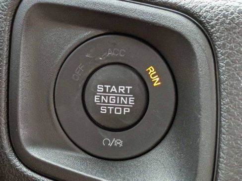 Used 2026 Jeep Wrangler Sport AWD/4WD image 31