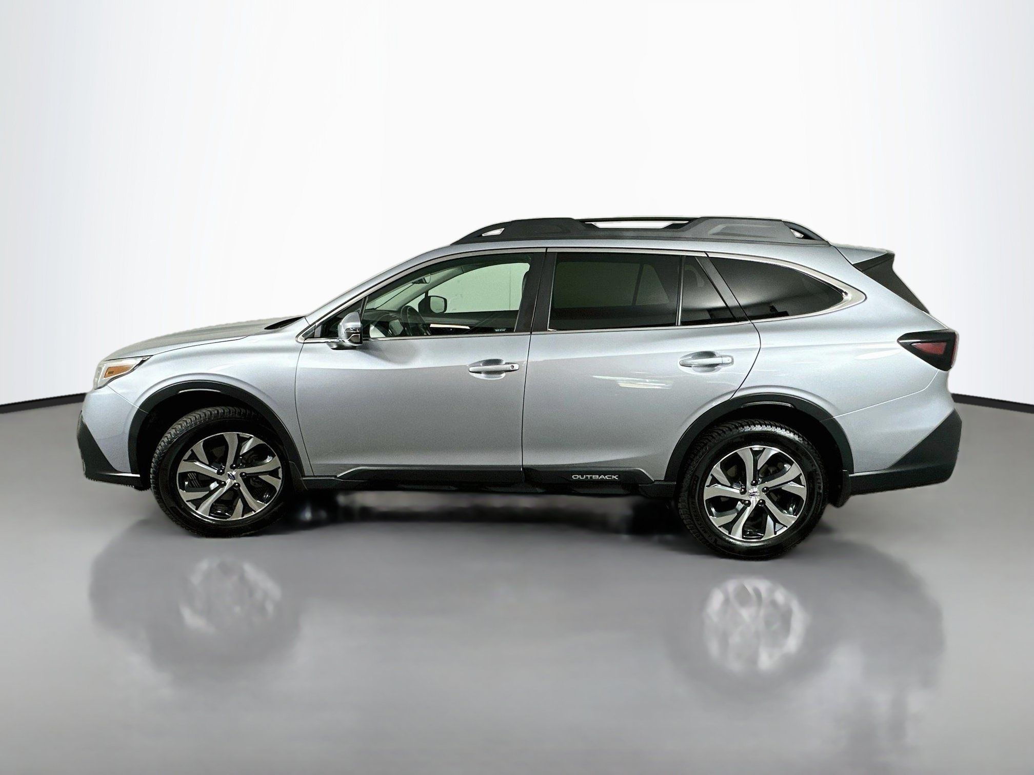 Used 2020 Subaru Outback Limited XT w/ Popular Package #2 AWD/4WD image 4