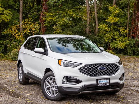 New 2024 Ford Edge SEL w/ Convenience Package image 2