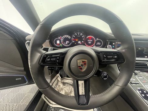 Certified 2023 Porsche Panamera image 19