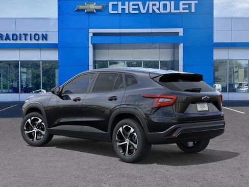 New 2026 Chevrolet Trax RS w/ Sunroof Package image 3