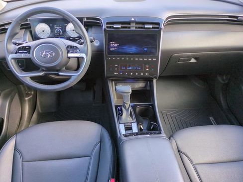 Certified 2024 Hyundai Tucson SEL w/ Convenience Package FWD image 30