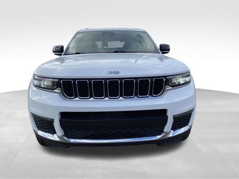 Used 2022 Jeep Grand Cherokee L Limited image 6