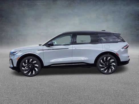 New 2026 Lincoln Nautilus Reserve AWD/4WD image 4