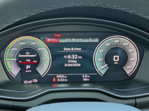 Used 2025 Audi Q5 e Premium Plus w/ Premium Plus Package image 12