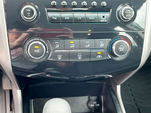 Used 2015 Nissan Altima 2.5 S w/ Power Driver Seat Package FWD image 14