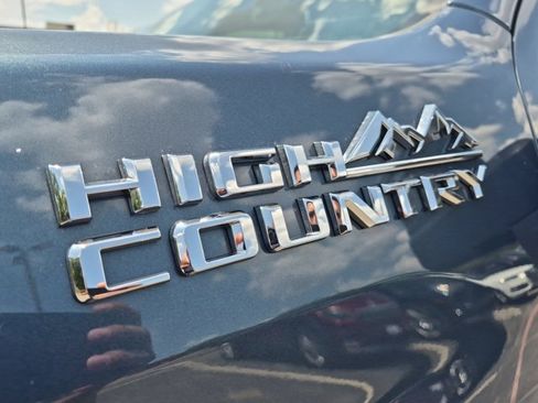 Used 2025 Chevrolet Silverado 3500 High Country w/ High Country Premium Package AWD/4WD image 29