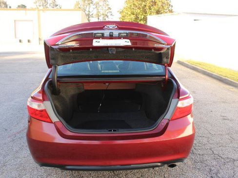 Used 2016 Toyota Camry XSE w/ Moonroof Package FWD image 14