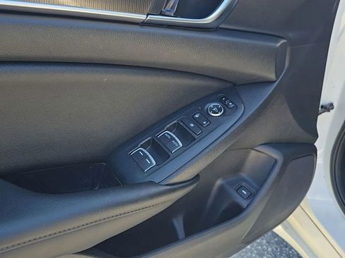 Used 2022 Honda Accord Sport Special Edition image 12
