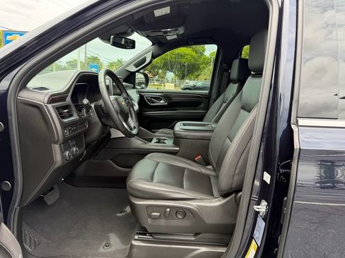 Used 2024 Chevrolet Suburban LT RWD image 10