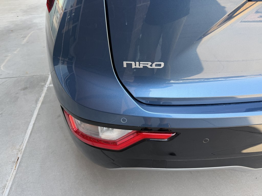 Used 2025 Kia Niro Wind FWD image 14