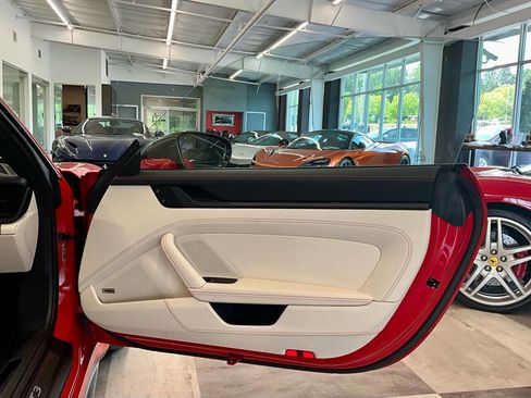 Used 2022 Porsche 911 GT3 image 31