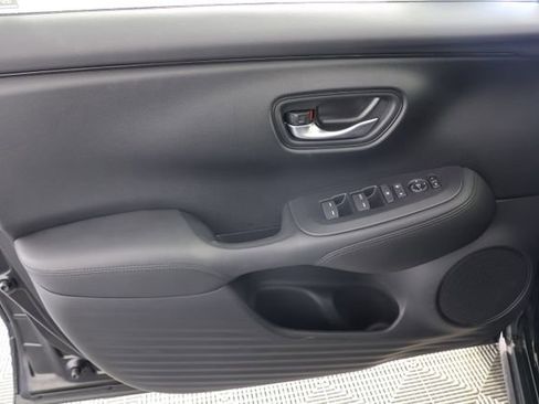 Certified 2025 Honda HR-V LX image 23