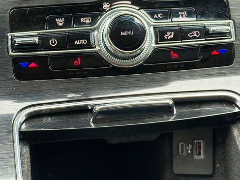 Used 2023 Lincoln Nautilus AWD w/ Premium Package image 25