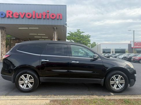 Used 2016 Chevrolet Traverse LT FWD image 8