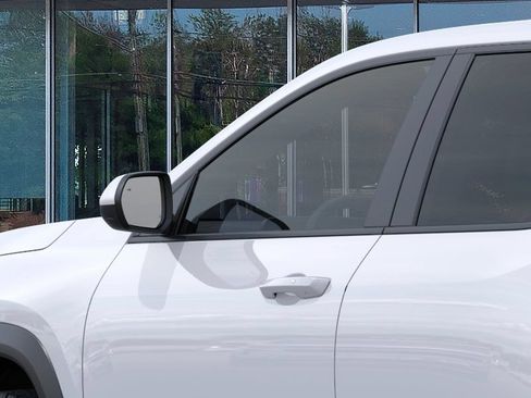 New 2026 Chevrolet Equinox LT FWD image 12