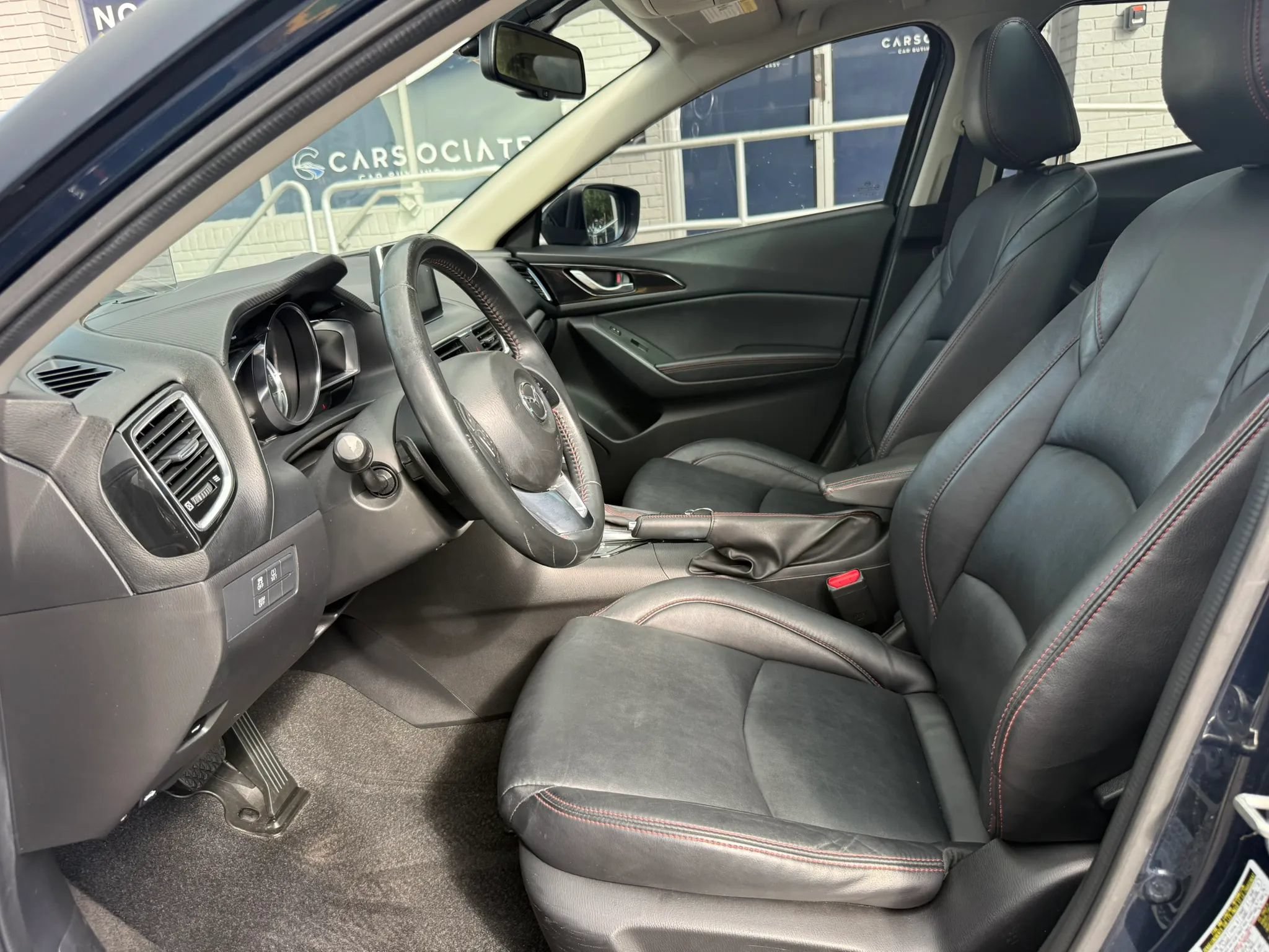 Used 2016 MAZDA MAZDA3 s Touring FWD image 21