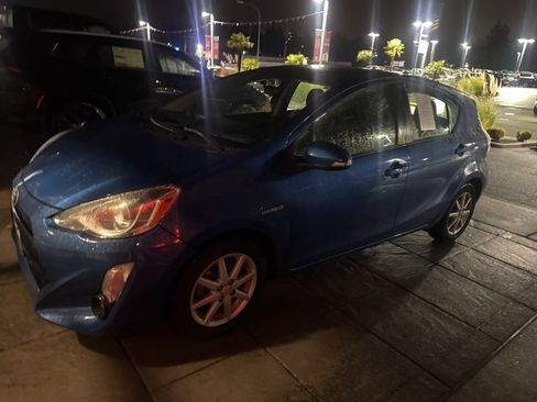 Used 2016 Toyota Prius C Four image 5