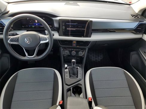 Certified 2025 Volkswagen Taos S image 15
