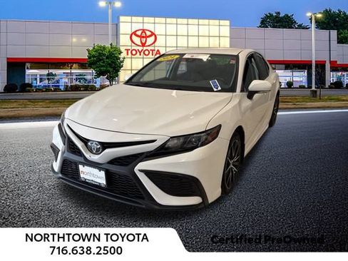 Used 2024 Toyota Camry SE image 22