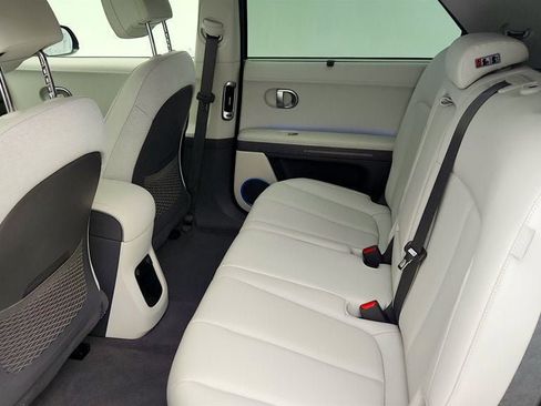 Used 2024 Hyundai Ioniq 5 Limited image 21