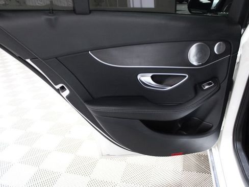 Used 2019 Mercedes-Benz C 300 4MATIC Sedan image 19
