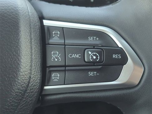 Certified 2024 Jeep Compass Limited image 14