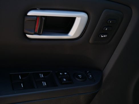 Used 2012 Honda Pilot Touring image 19