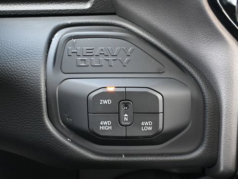 New 2026 RAM 3500 Big Horn AWD/4WD image 15
