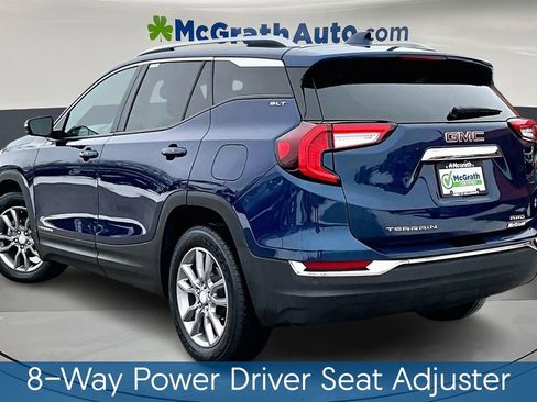 Used 2022 GMC Terrain SLT w/ Tech Package image 4