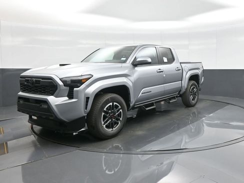 New 2026 Toyota Tacoma TRD Sport AWD/4WD image 4
