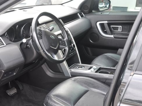 Used 2017 Land Rover Discovery Sport SE AWD/4WD image 15