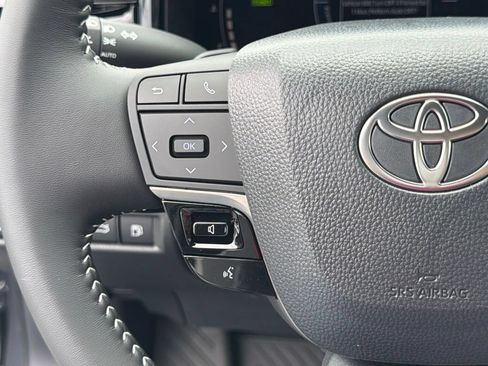 New 2026 Toyota Camry SE FWD image 24
