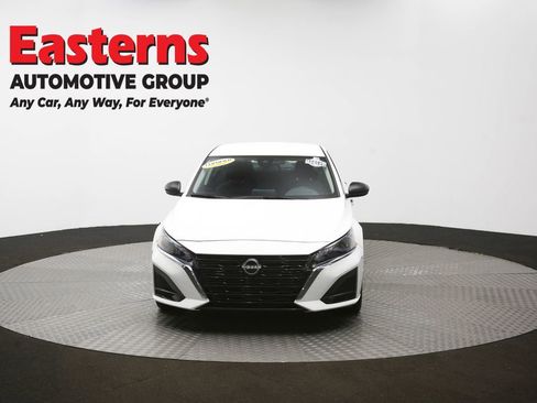 Used 2025 Nissan Altima 2.5 SV FWD image 52
