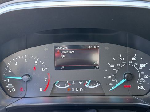 Used 2022 Ford Escape SE w/ Cold Weather Package image 7