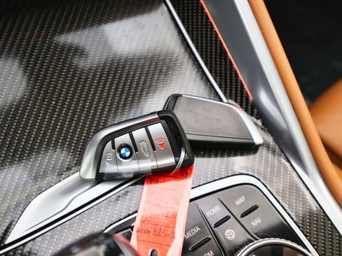 Used 2023 BMW X6 M50i w/ Executive Package image 40