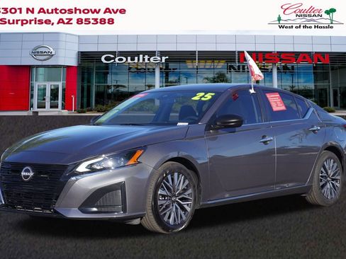 Certified 2025 Nissan Altima 2.5 SV image 1