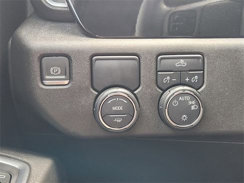 Used 2024 Chevrolet Silverado 1500 LT RWD image 24