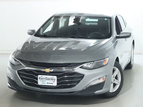 Used 2024 Chevrolet Malibu LT FWD image 3